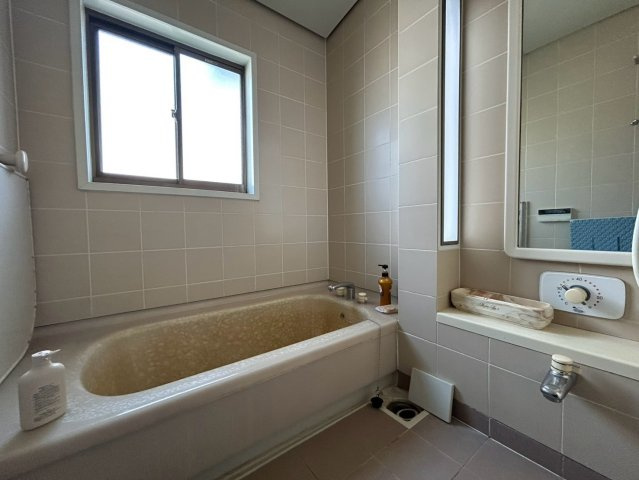 中古戸建　長野市大字安茂里　平家建 ６ＤＫの浴室