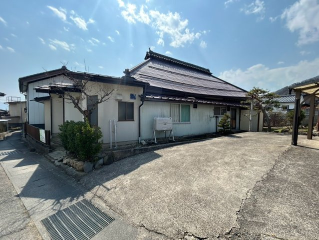 中古戸建　長野市大字安茂里　平家建 ６ＤＫの駐車場