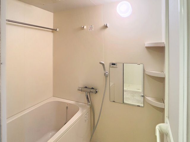 ブライトヒルズ可睡の杜の浴室|コンパクトで使いやすいお風呂です