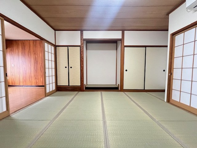 半田貸家の和室