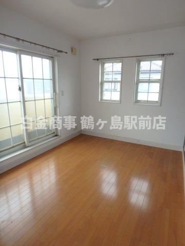 坂戸市にっさい花みず木中古戸建の洋室