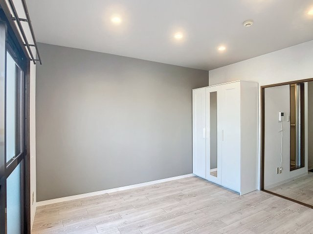 フラット・サンパティークのその他