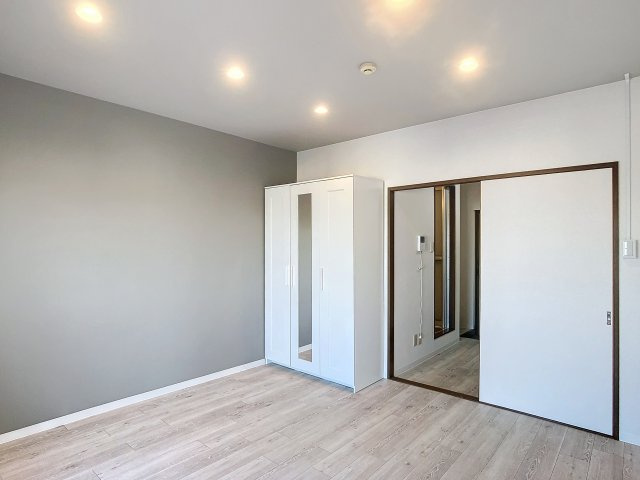 フラット・サンパティークの居間・リビング|ゆったりとした居間です