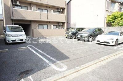 【駐車場】 | ブランメゾン八龍