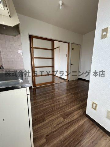 仲介手数料０円！グリーンハイツ明和の居間・リビング