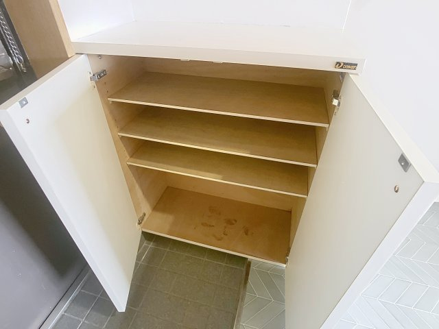 CUSTOM中島の収納|十分な収納スペースがあります