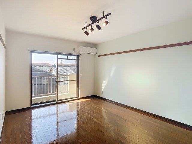 CUSTOM中島の居間・リビング|ゆったり過ごせる居間です