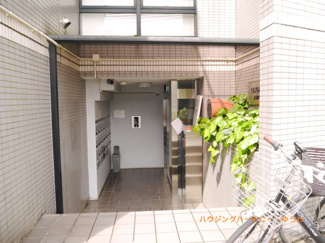 【エントランス】