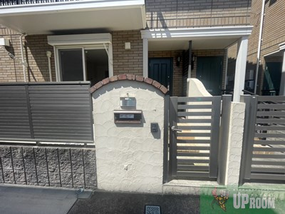 エス・ブロードⅡのエントランス