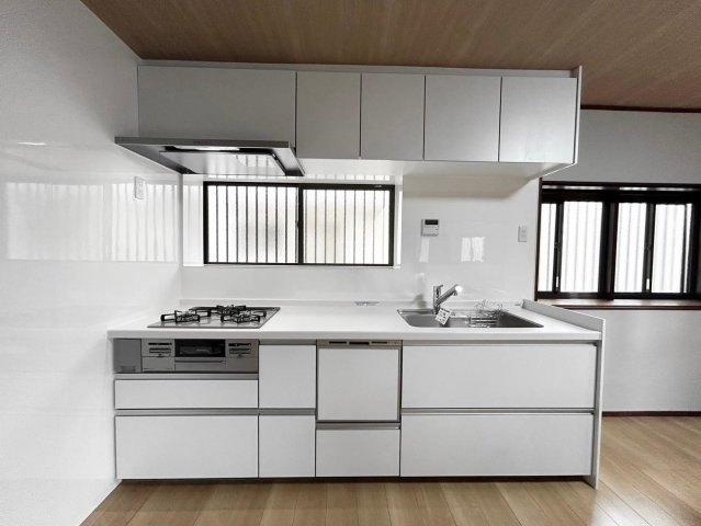 草津市新浜町　中古戸建のキッチン|キッチンも新調しております(^^♪