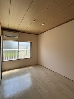 【洋室】 | ブランドールU