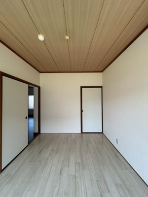 【洋室】 | ブランドールU