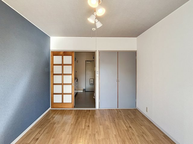 ラフォーレ半田