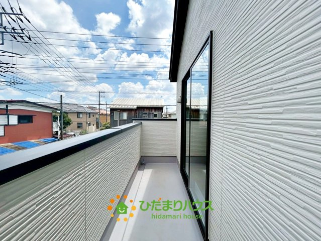 白岡市白岡11期　新築一戸建て　05　エルデのバルコニー|洗濯物は一日でしっかりと乾きます！