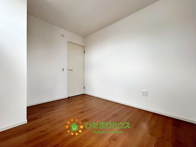 白岡市白岡11期　新築一戸建て　05　エルデの洋室|5.2帖の洋室です！