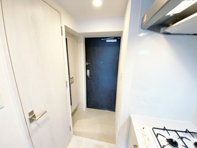 【玄関】 | エスリードザ・カレント大阪 | シンプルで使いやすい玄関です