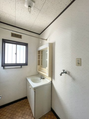 【独立洗面台】 | 高崎市井野町　中古住宅