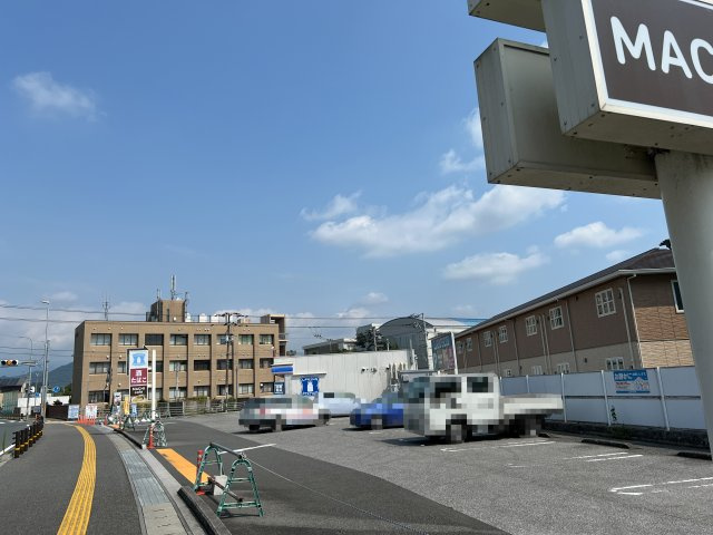 パンシオーネの周辺