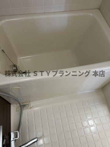 仲介手数料０円！コアプリシードの浴室