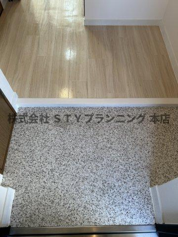 仲介手数料０円！コアプリシードの玄関