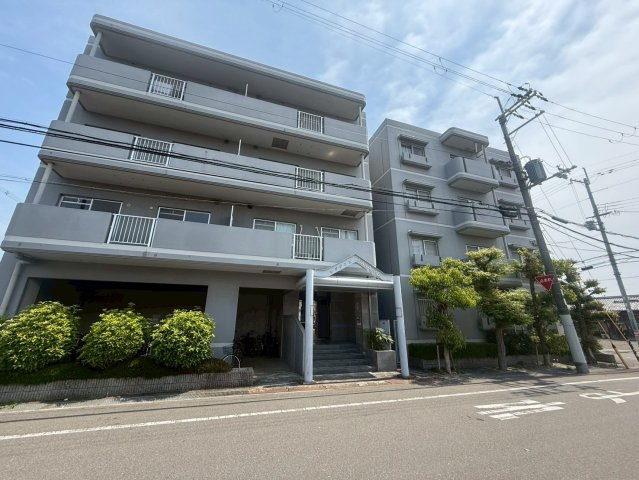 レジデンス中島の外観