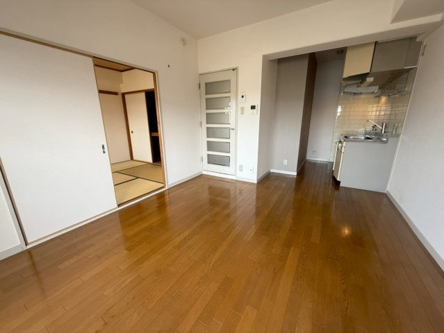 レジデンス中島の居間・リビング