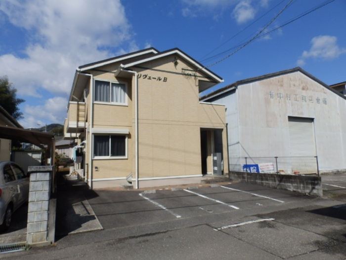 リヴェール B棟の外観