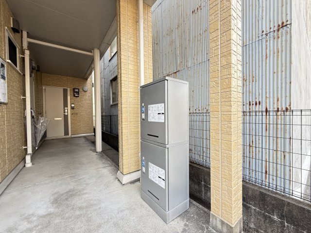 リヴェール B棟のエントランス