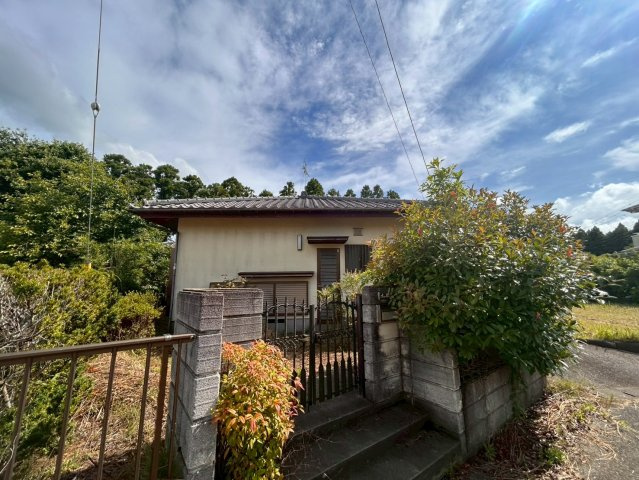 上横地950の外観