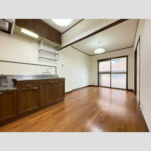 コスモハイツ伊藤の居間・リビング