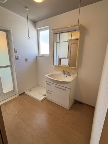 【4SLDK】中央台高久1丁目の脱衣所