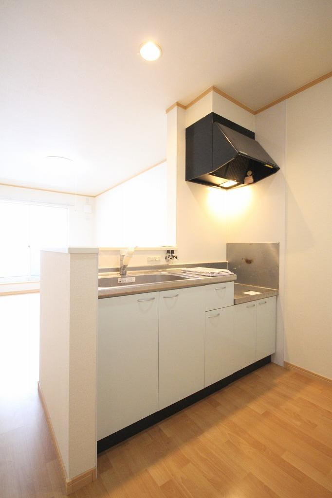 ユニヴェールのキッチン|※同物件の別のお部屋の写真です※