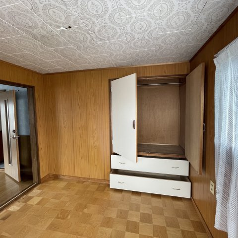 登別市常盤町3丁目8-2戸建の収納