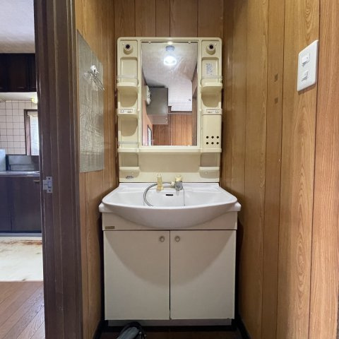 登別市常盤町3丁目8-2戸建の独立洗面台