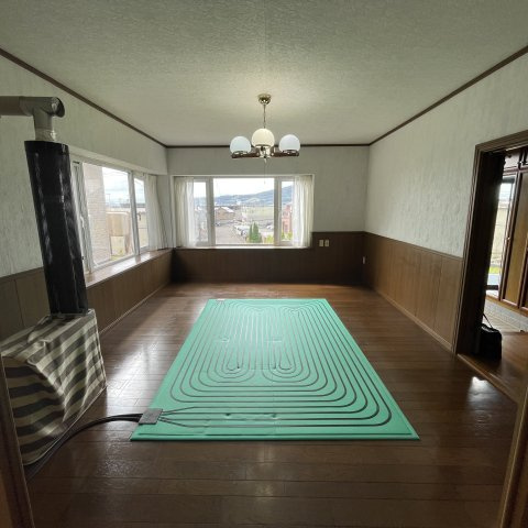 登別市常盤町3丁目8-2戸建の居間・リビング