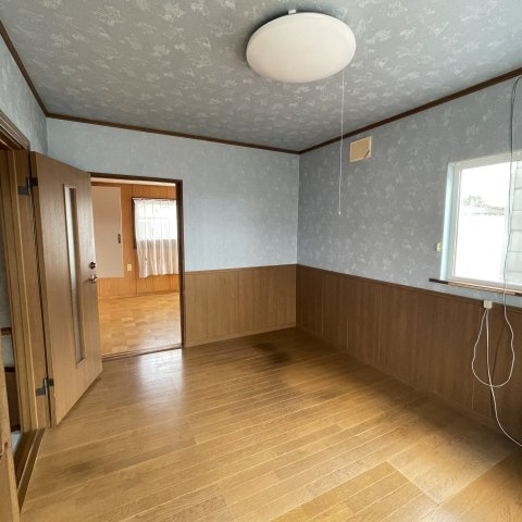 登別市常盤町3丁目8-2戸建の洋室