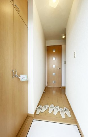 ステイトメント安宅　Ａ棟の玄関