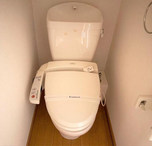 レオパレスR&Tのトイレ