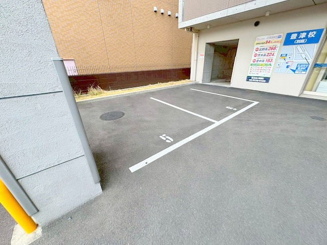 ルミネ・ソレイユⅡの駐車場