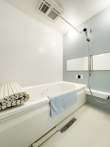 プレミアスの浴室