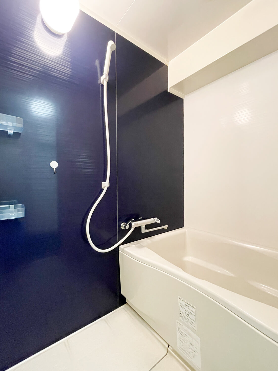 サニーハウス六甲台の浴室|お風呂で日々の疲れを落としましょう