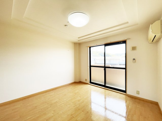 クレシア　Ｃｒｅｃｉａの居間・リビング