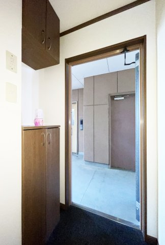 パークヒルズ庄町の居間・リビング