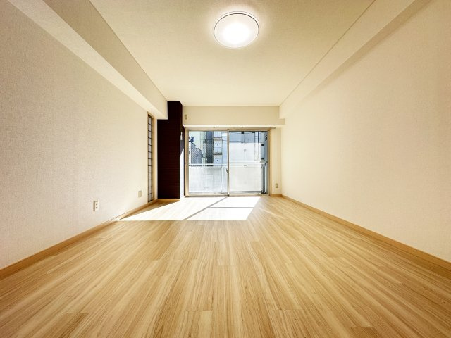 リフュージュ・Nの洋室