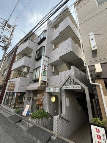 パレドール千駄木2の外観