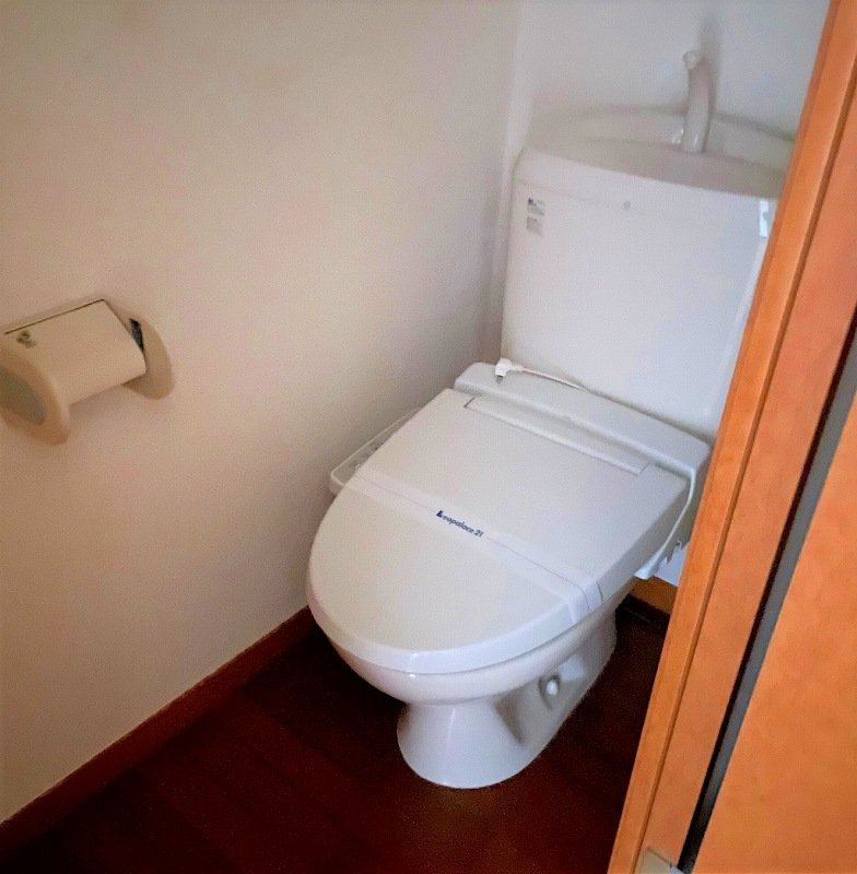レオパレスメゾンTHKのトイレ