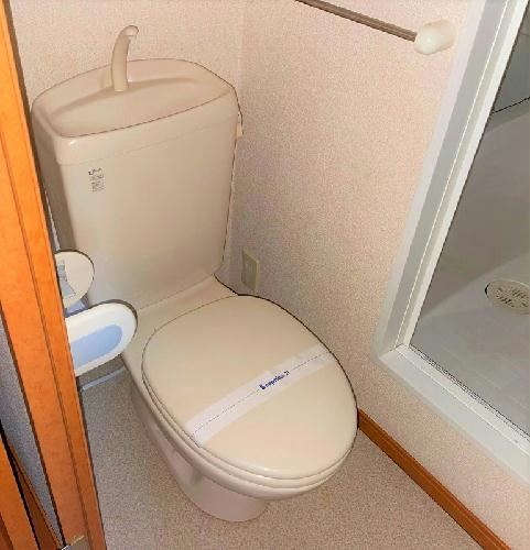 レオパレスシャルムのトイレ