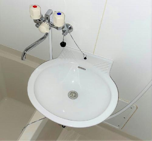 レオパレスシャルムの洗面所