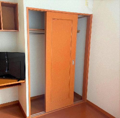 レオパレスシャルムの収納