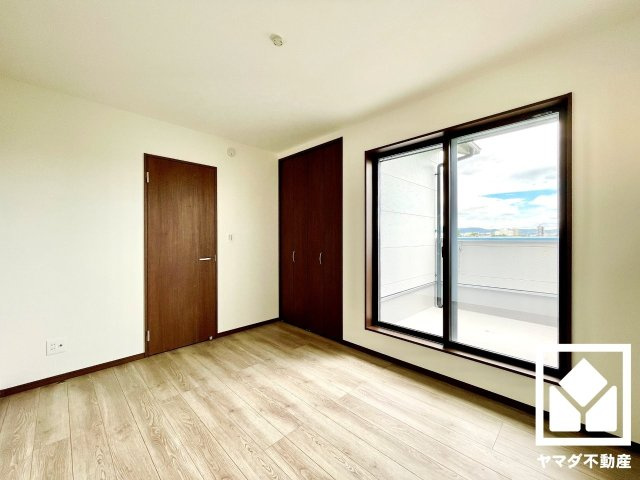 南区久世上久世町の洋室